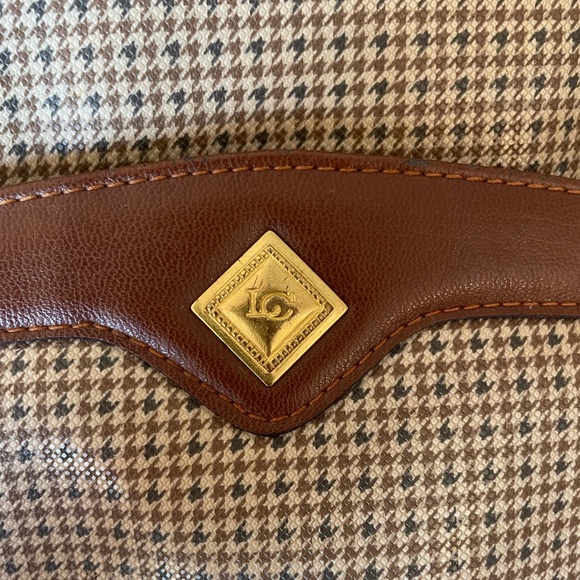 ✨Vintage Liz Claiborne leather cross body bag✨ - Picture 7 of 8